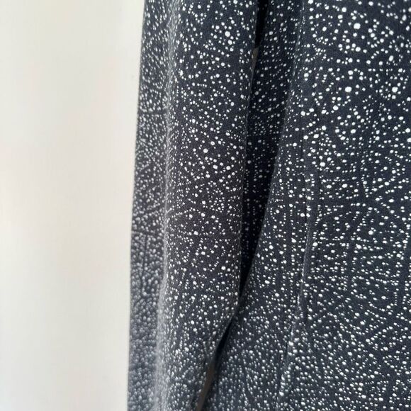 Lululemon Athletica Women’s Night View Scuba Full Zip Hooded Jacket - Picture 12 of 13